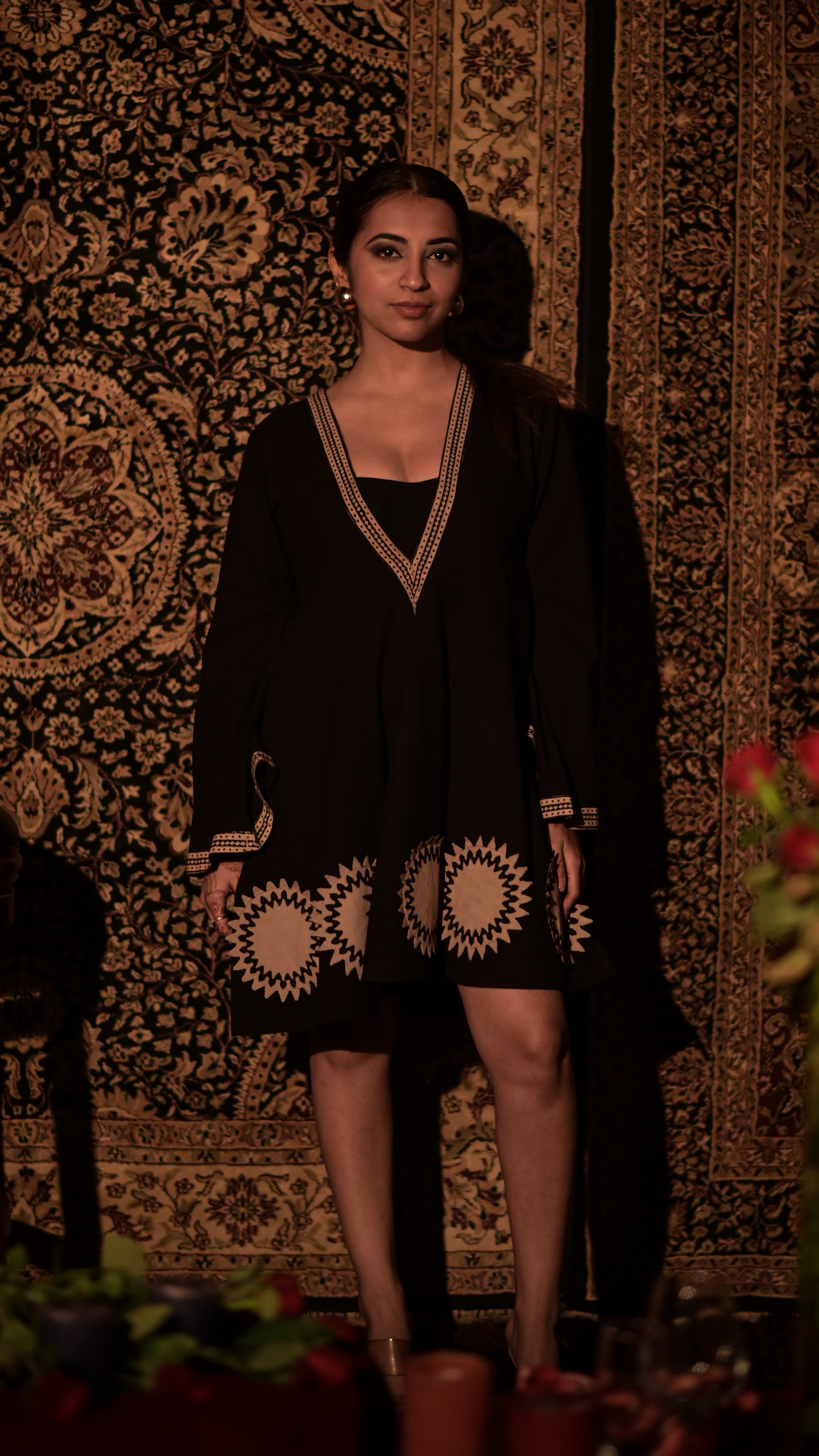Long V Neck Kali Mini